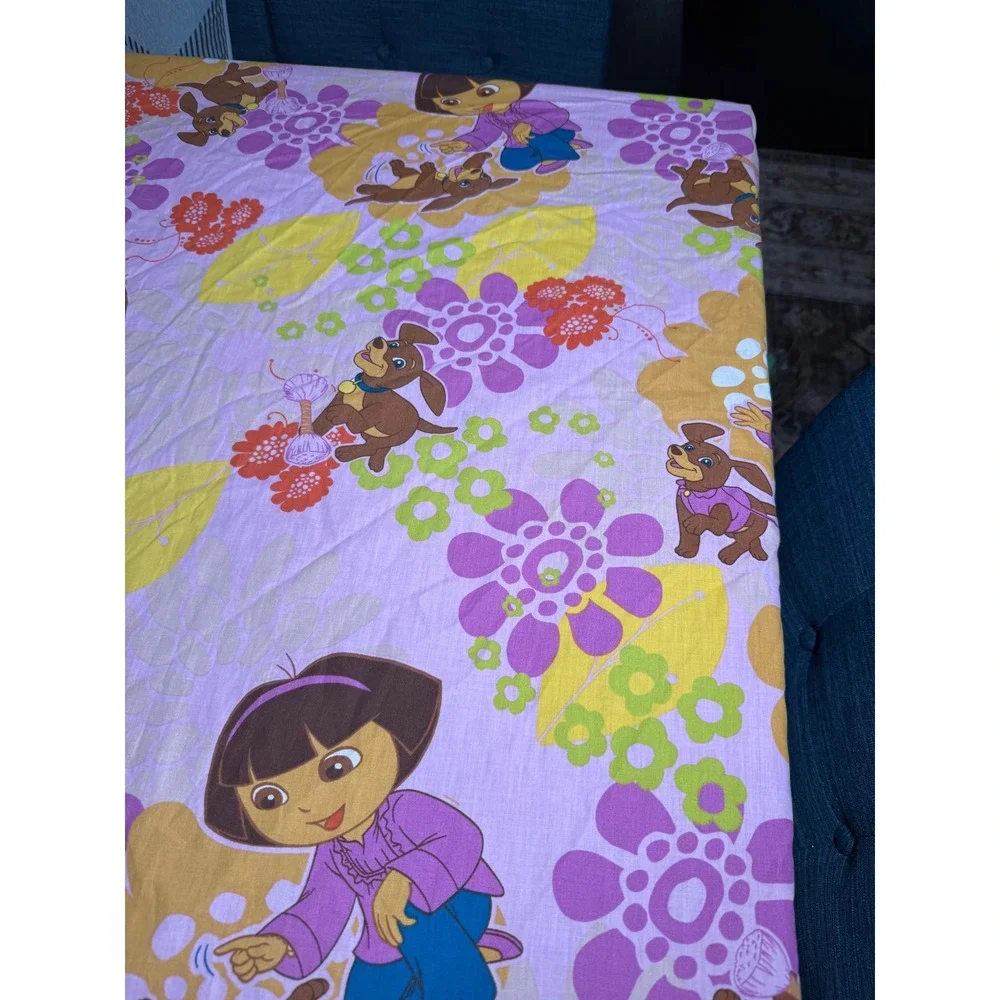 Dora the Explorer Perrito Puppy Toddler Crib Fitted Sheet Pink Purple Floral